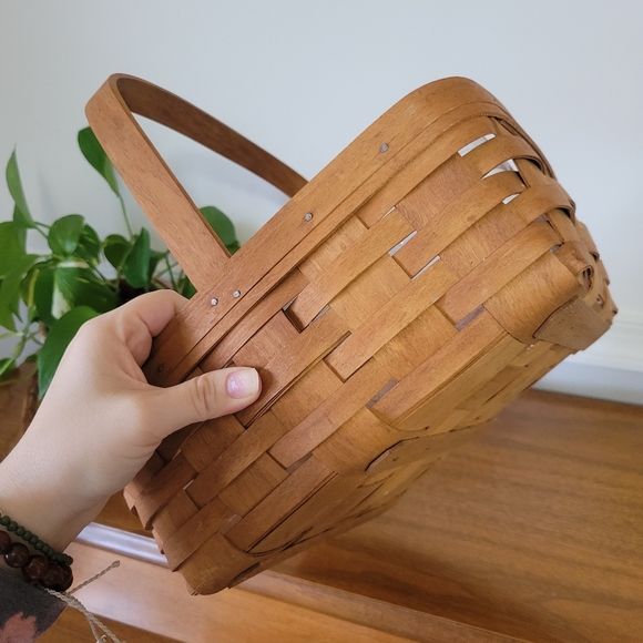 Longaberger Basket with basket protector - Picture 5 of 5